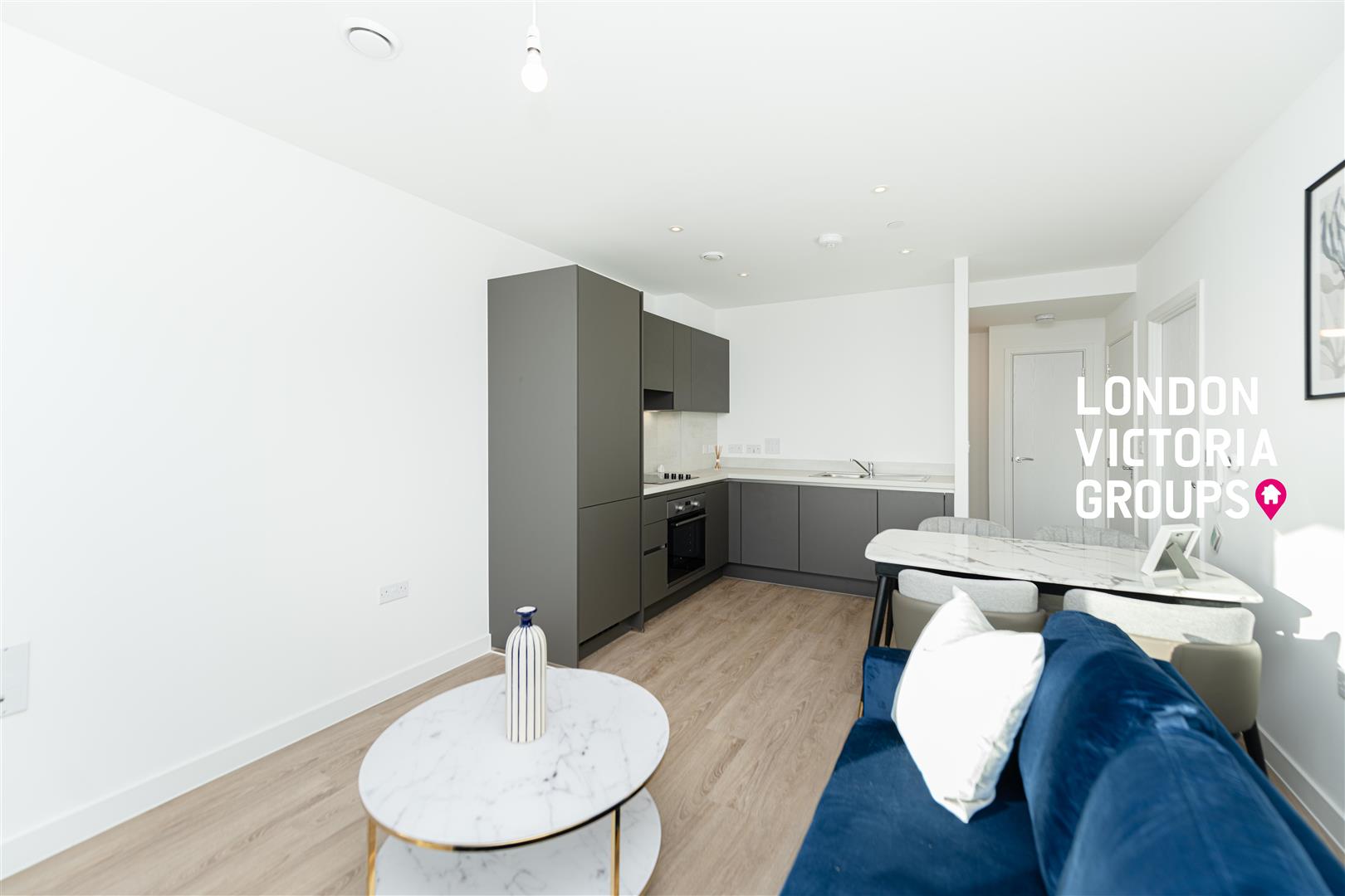 1 bed property in 42 Brook Avenue, London